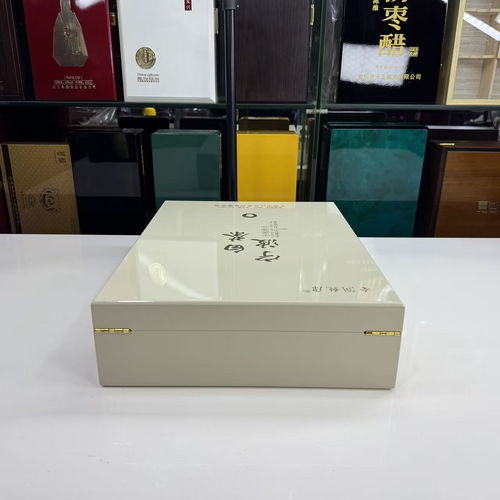 纯净尊贵，韵藏匠心——实木烤漆木盒与雪域虫草的不解之缘